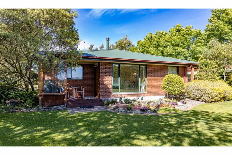Photo of property in 1101 Woodfields Road, Cust, Rangiora, 7475