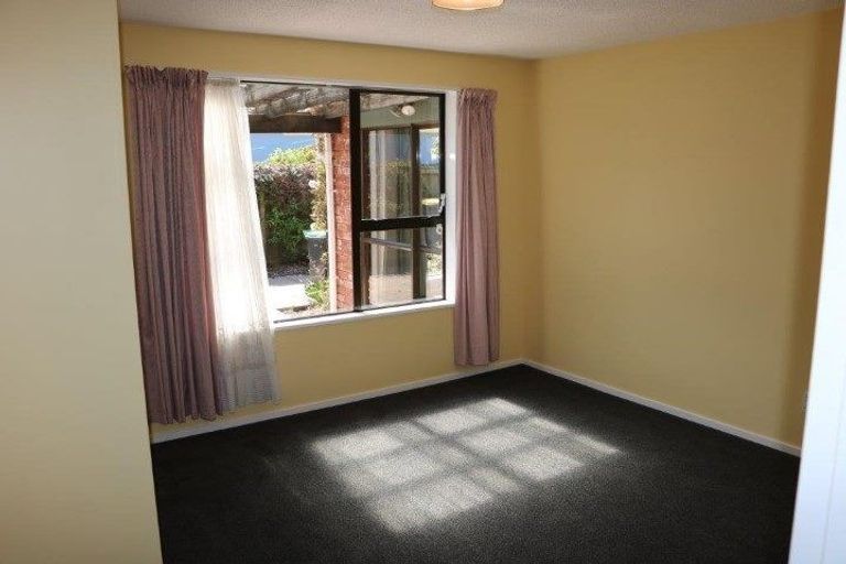 Photo of property in 81 Halberg Street, Dallington, Christchurch, 8061