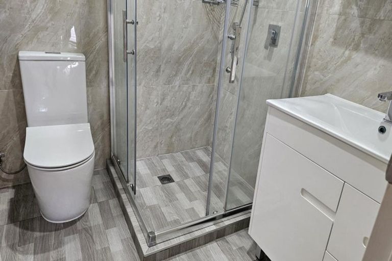 Photo of property in 46a Glendale Road, Glen Eden, Auckland, 0602