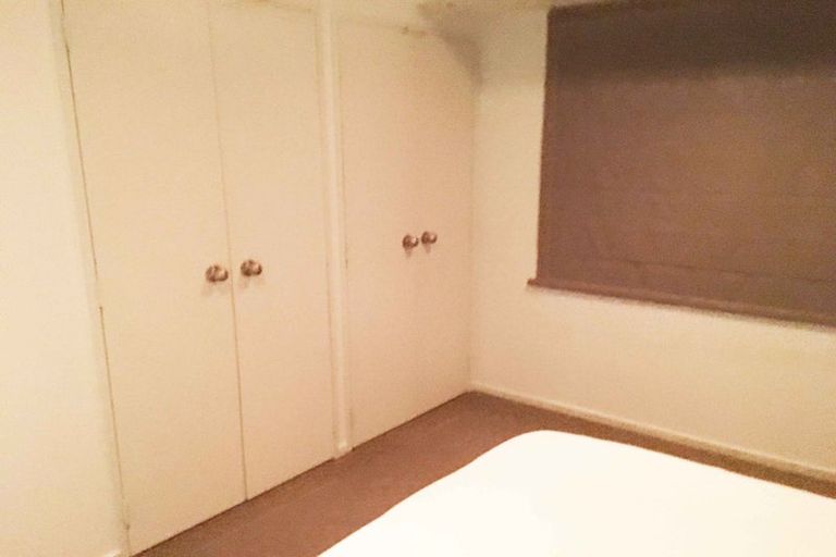 Photo of property in 25 Shelly Beach Parade, Cockle Bay, Auckland, 2014