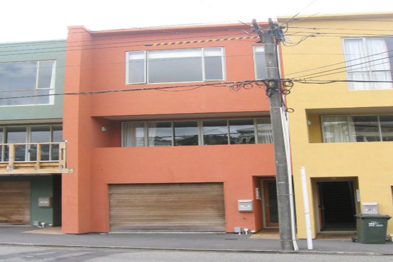 Photo of property in 189 Tasman Street, Mount Cook, Wellington, 6021