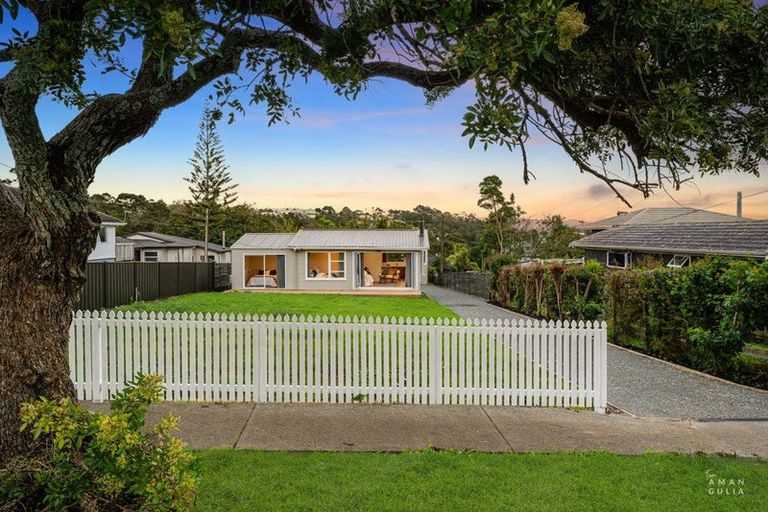 Photo of property in 131 Rosier Road, Glen Eden, Auckland, 0602