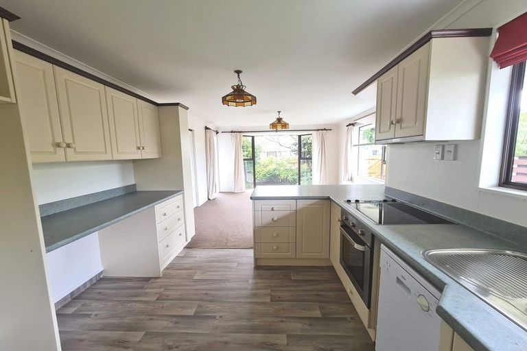 Photo of property in 43 Pencarrow Street, Highbury, Palmerston North, 4412