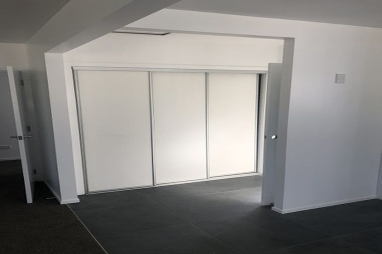 Photo of property in 11 Kotuku Street, Te Atatu Peninsula, Auckland, 0610