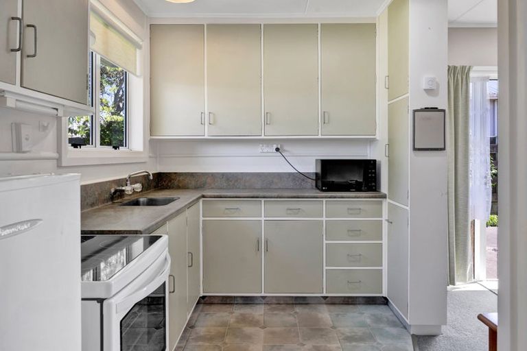 Photo of property in 7 Caplen Street, Hawera, 4610