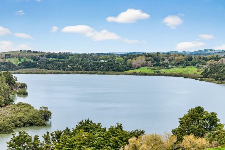 Photo of property in 102b James Road, Maungaturoto, 0587