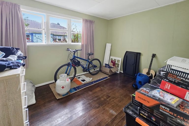 Photo of property in 18a-b Colvin Street, Westport, 7825
