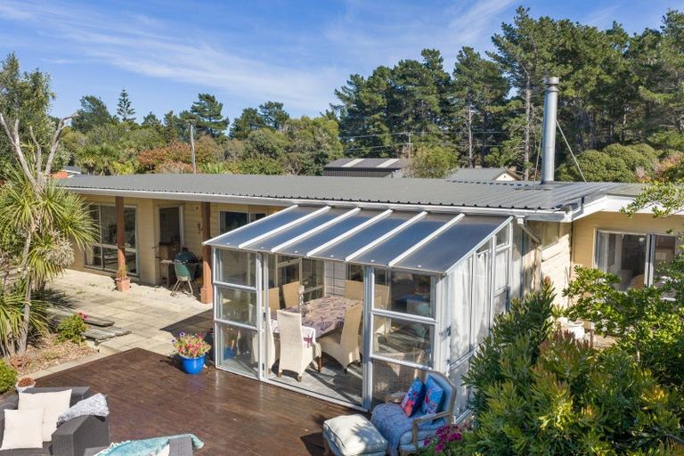 Photo of property in 104 Rarangi Beach Road, Rarangi, Blenheim, 7273