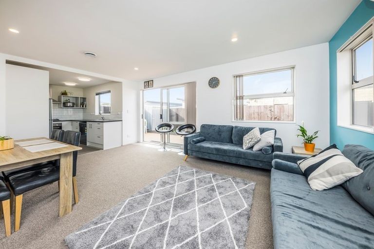 Photo of property in 16 Fay Close, Wiri, Auckland, 2104