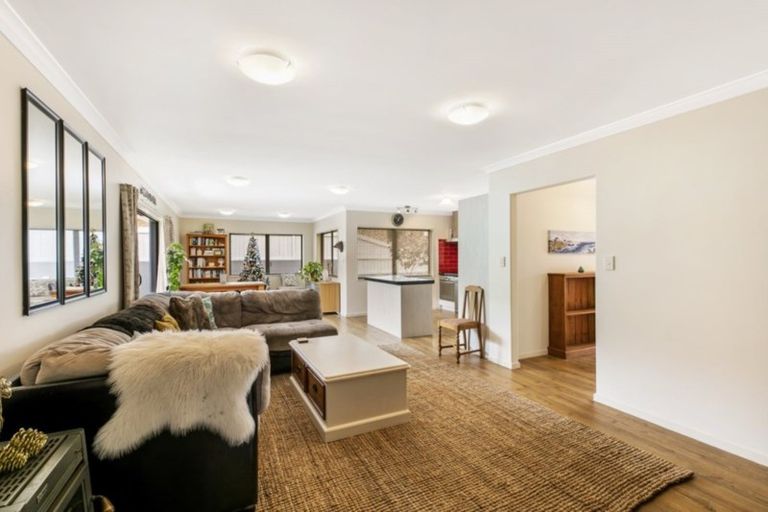 Photo of property in 16 Rosella Drive, Welcome Bay, Tauranga, 3112