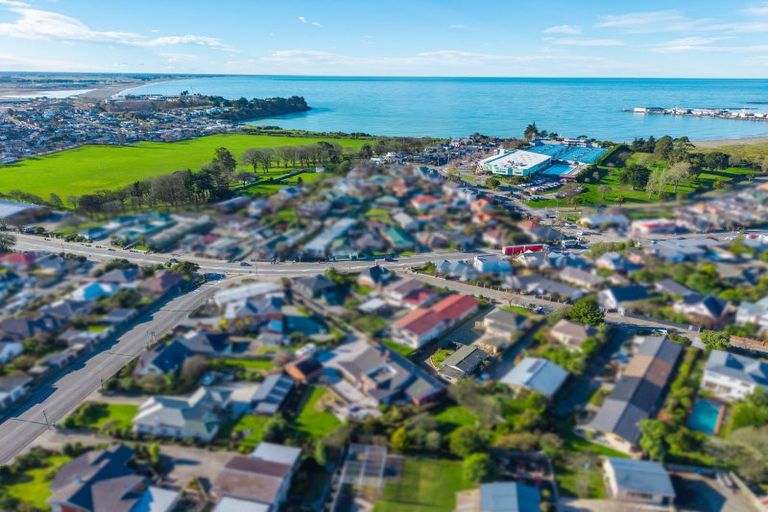 Photo of property in 12-12a Campbell Street, Maori Hill, Timaru, 7910