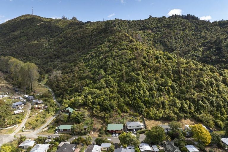 Photo of property in 17 Robinson Road, The Brook, Nelson, 7010