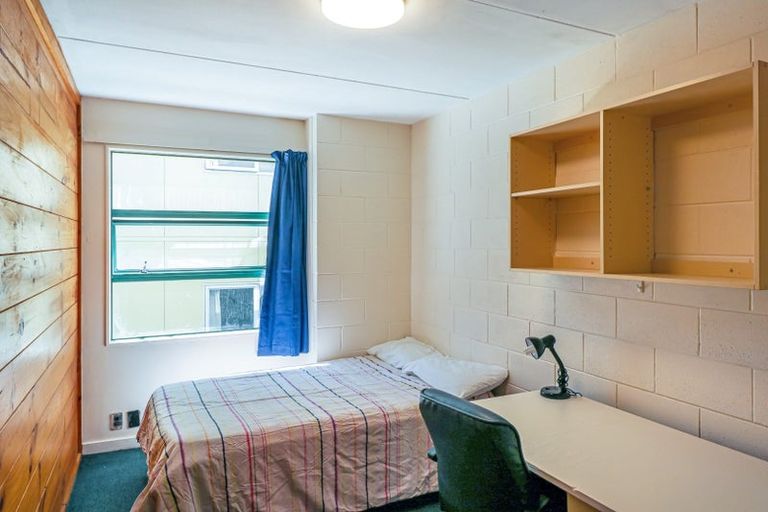 Photo of property in Te Awhina Apartments, 27/22 Sussex Street, Mount Cook, Wellington, 6021