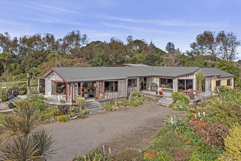 Photo of property in 121 Maungatawhiri Road, Raglan, 3295