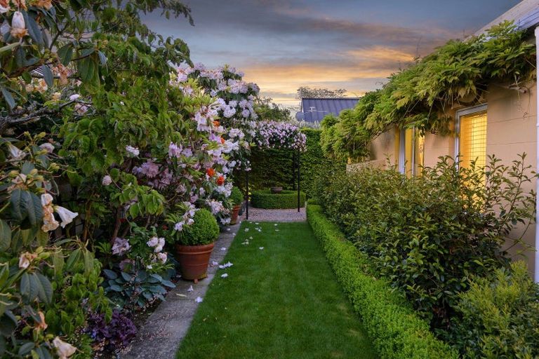 Photo of property in 2/89 Merivale Lane, Merivale, Christchurch, 8014