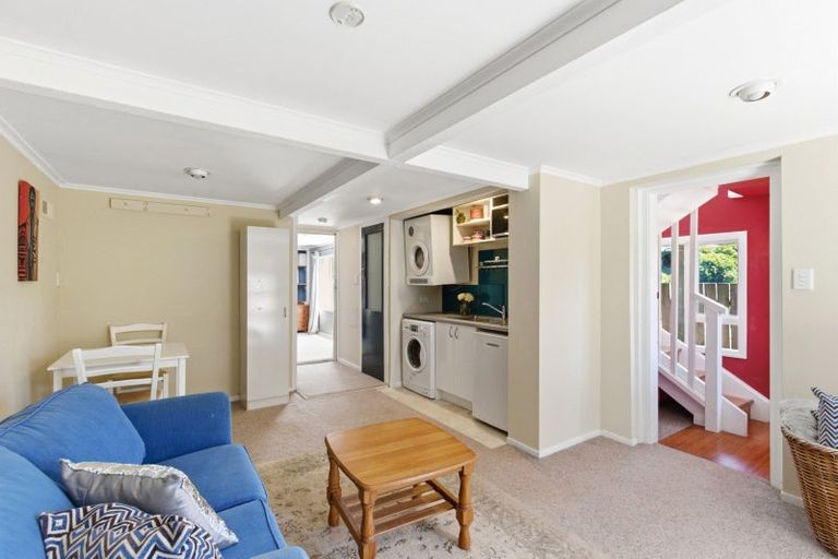 Photo of property in 51 Milne Terrace, Island Bay, Wellington, 6023