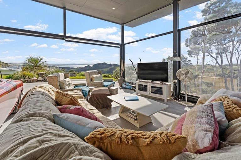 Photo of property in 1570 Cove Road, Mangawhai, 0573