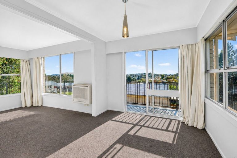 Photo of property in 46 Russleigh Drive, Dinsdale, Hamilton, 3204
