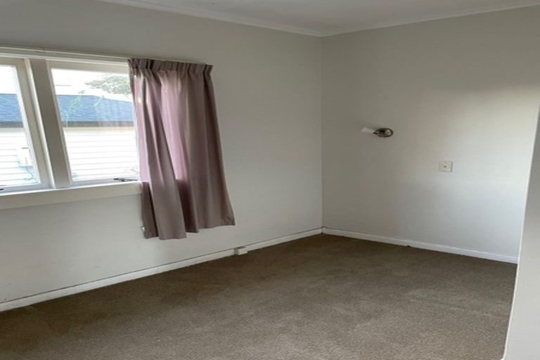 Photo of property in 3 Sunrise Avenue, Murrays Bay, Auckland, 0630