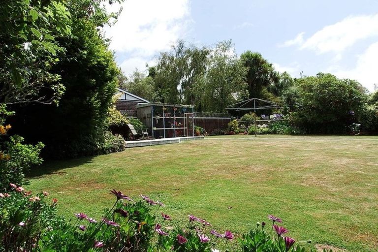 Photo of property in 55 Broadway, Stratford, 4332