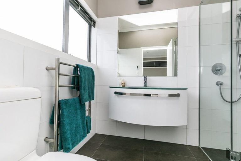 Photo of property in 16 Lakshmi Place, Khandallah, Wellington, 6035