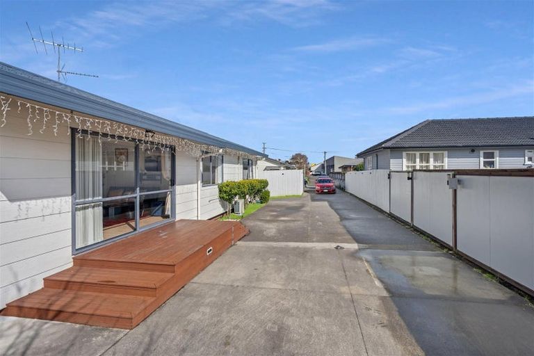 Photo of property in 58a Tironui Road, Takanini, 2112