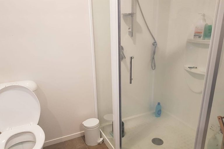 Photo of property in 10 Albemarle Place, Massey, Auckland, 0614