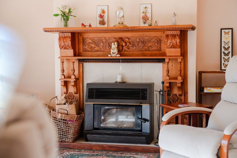 Photo of property in 42 Eden Street, Island Bay, Wellington, 6023