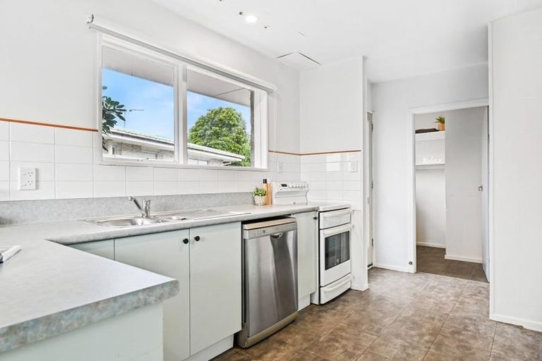 Photo of property in 92 Hay Street, Bromley, Christchurch, 8062