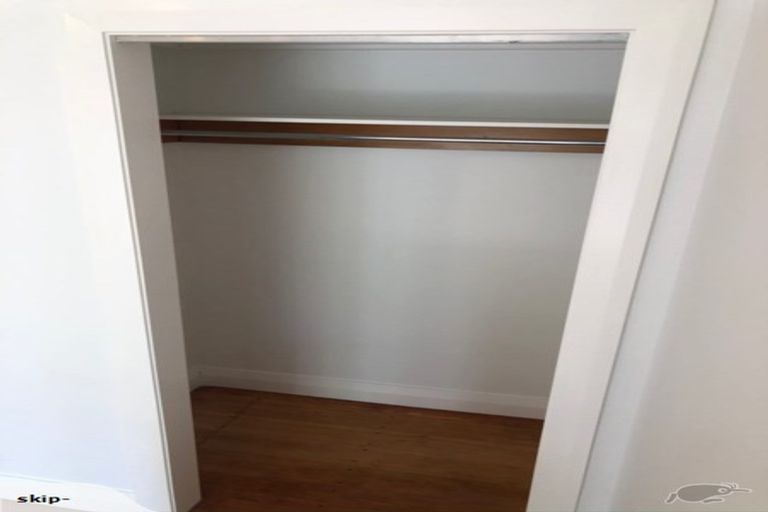 Photo of property in 74 Hankey Street, Mount Cook, Wellington, 6011