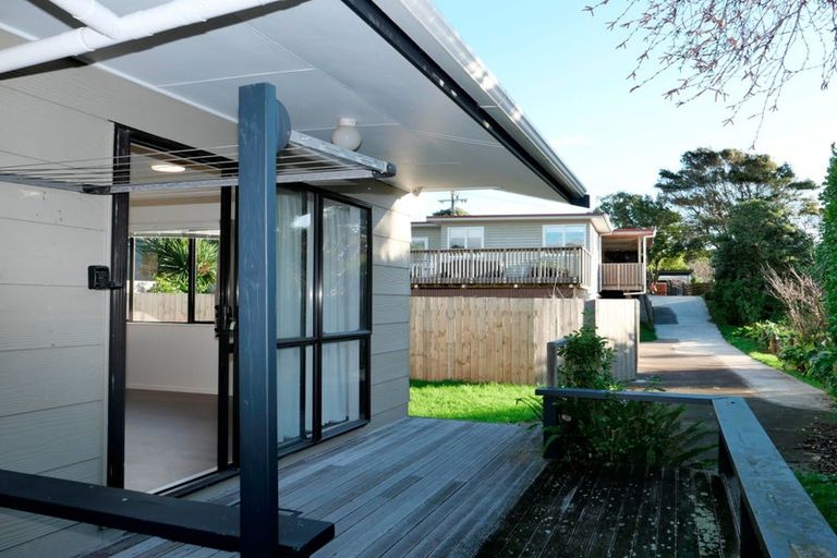 Photo of property in 3a Dale Road, Raumati South, Paraparaumu, 5032