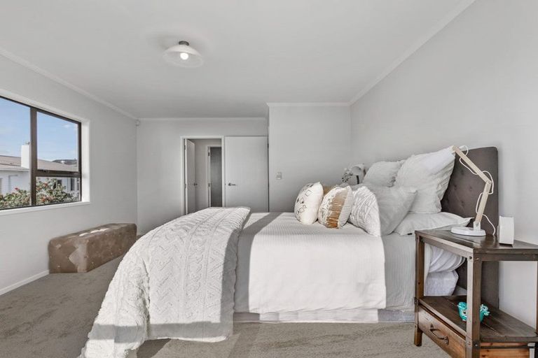 Photo of property in 1/42 Kiwi Esplanade, Mangere Bridge, Auckland, 2022