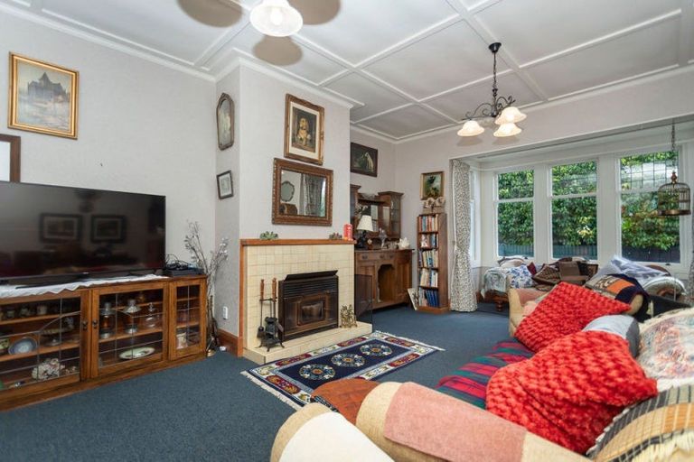 Photo of property in 21 Chamberlain Street, Dannevirke, 4930
