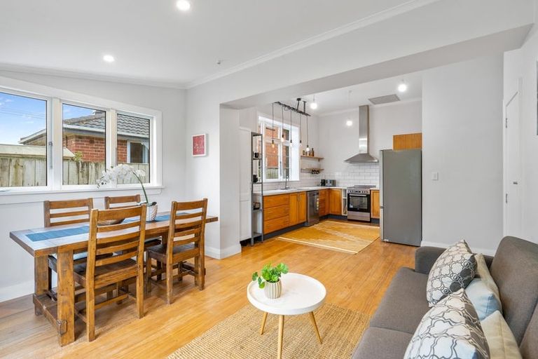 Photo of property in 114 Prince Albert Road, Saint Kilda, Dunedin, 9012