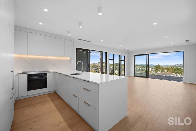 Photo of property in 35 Kikorangi Drive, Wainui, 0992