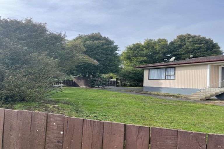 Photo of property in 1 West Harbour Drive, West Harbour, Auckland, 0618