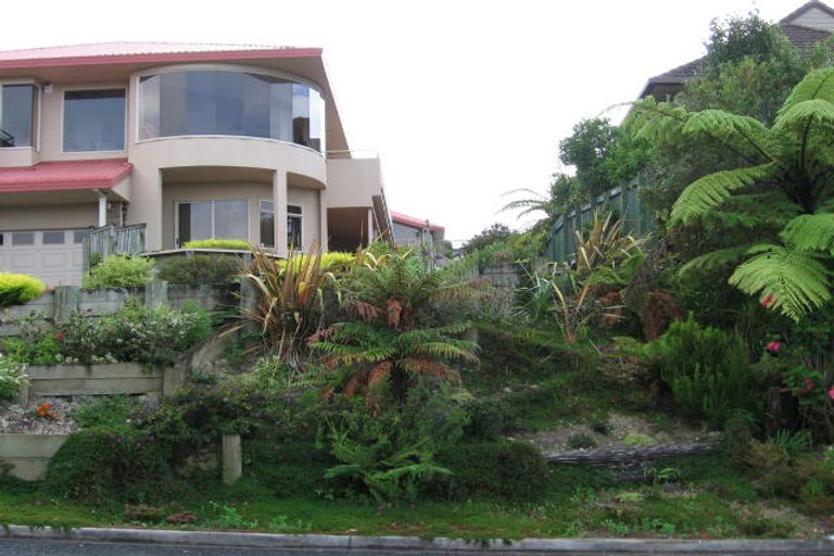 Photo of property in 1/26 Orchard Road, Waiake, Auckland, 0630