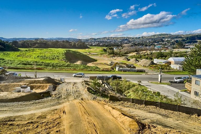 Photo of property in 42 Raiha Street, Kenepuru, Porirua, 5022