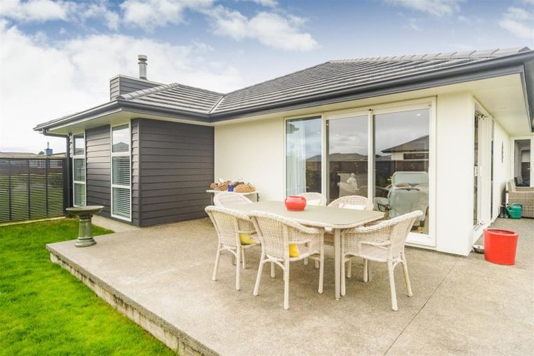 Photo of property in 19 George Street, Bulls, 4818