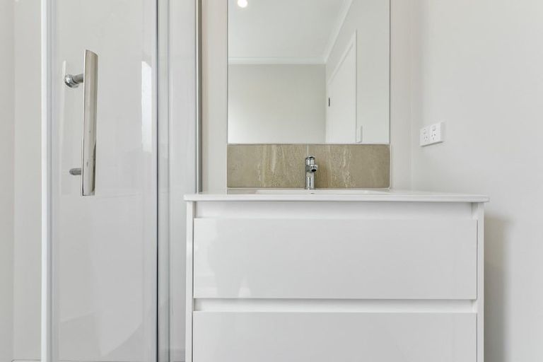 Photo of property in 75 Waruhia Crescent, Rototuna North, 3281