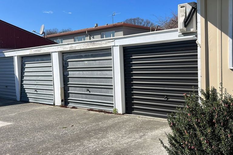 Photo of property in 2/74 Saint James Avenue, Papanui, Christchurch, 8053