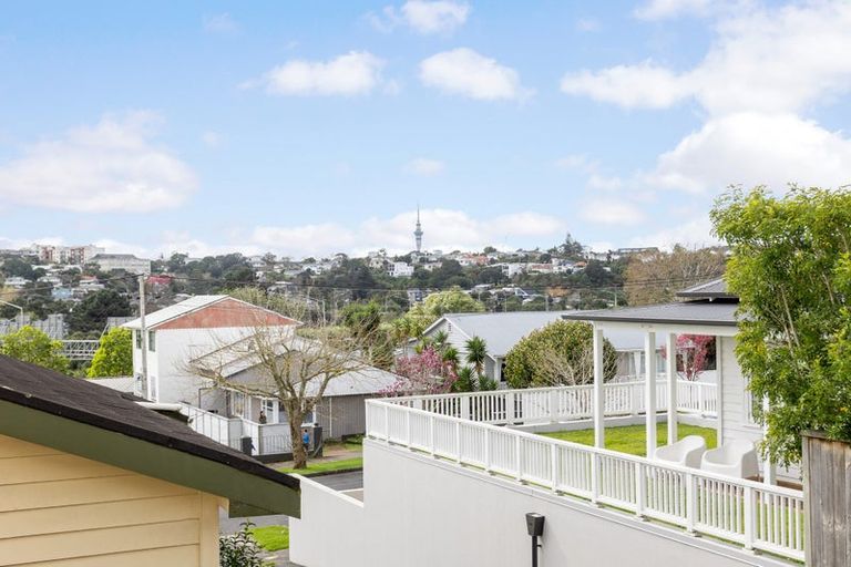 Photo of property in 5/52 Bannerman Road, Morningside, Auckland, 1022