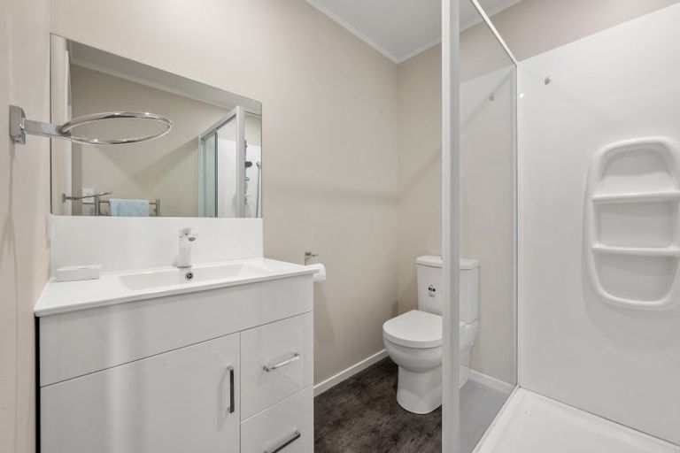 Photo of property in 8 First Avenue, Glenbrook, 2681