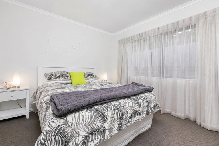 Photo of property in 8 Dumfries Place, Pyes Pa, Tauranga, 3112