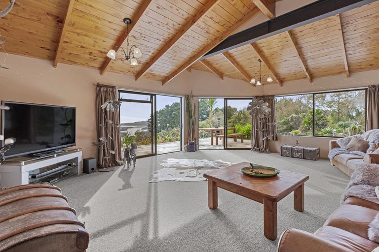 Photo of property in 121 Maungatawhiri Road, Raglan, 3295