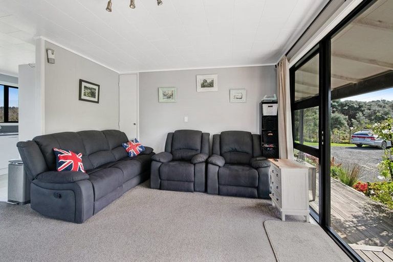 Photo of property in 211 Wilson Road, South Head, Helensville, 0874