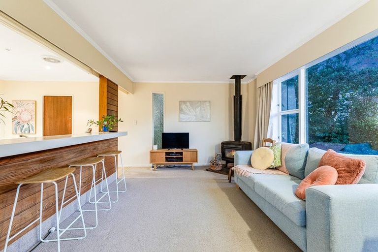 Photo of property in 71 Oriel Avenue, Tawa, Wellington, 5028