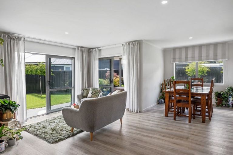 Photo of property in 8 Larches Lane, Kinloch, Taupo, 3377