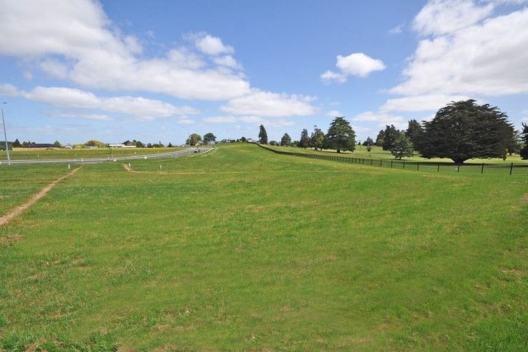 Photo of property in 49 Murray Ward Drive, Te Kauwhata, 3710