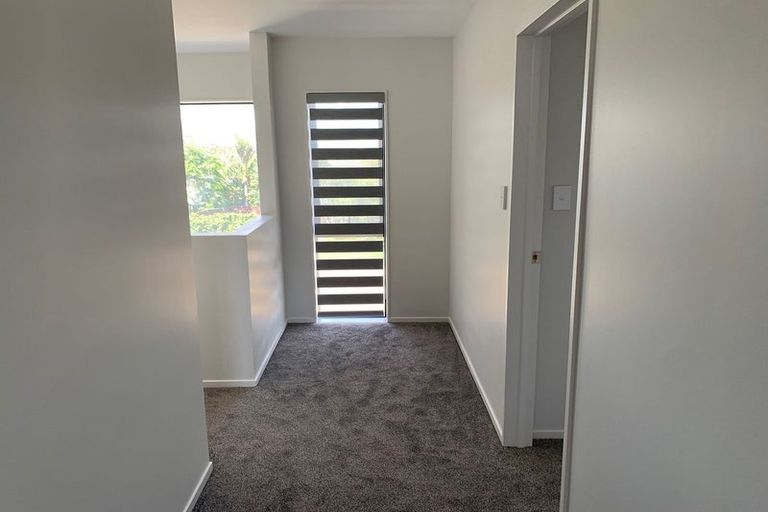 Photo of property in 9c Jillteresa Crescent, Half Moon Bay, Auckland, 2012